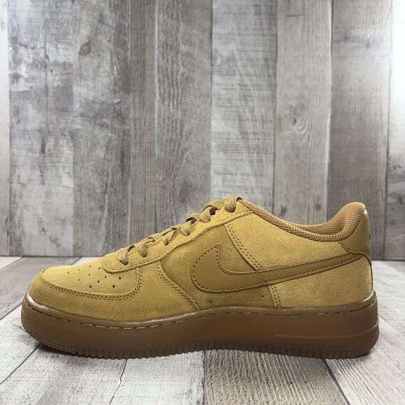 Nike Air Force 1 LV8 AF1 Wheat Gum Low Sneakers Suede Women's Size 8 I Kids 6.5Y - Picture 7 of 12